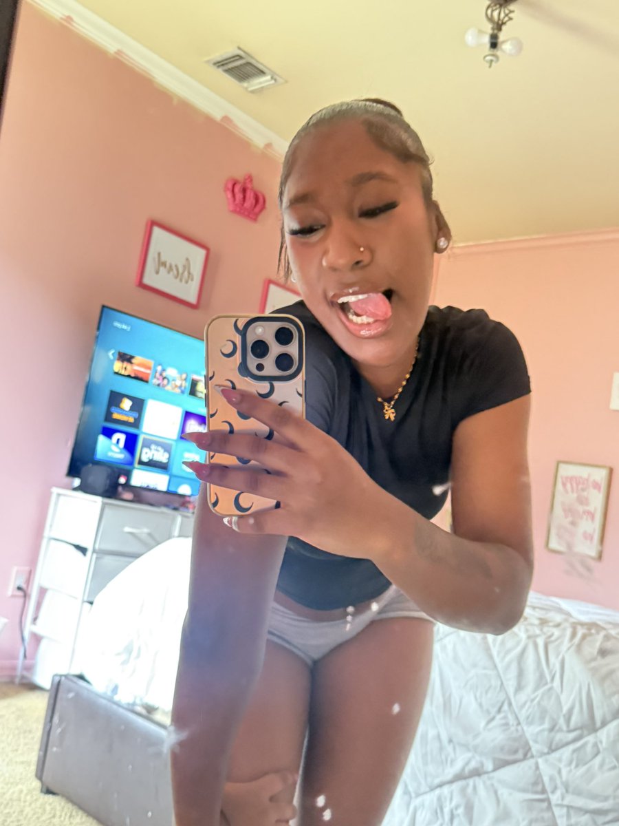 Princess Ny🩷 tweet media