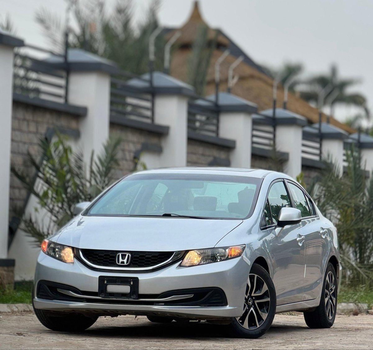 ABMOTORS_NG's tweet photo. Foreign Used 2013 Honda Civic
Price 11.5m
Original Papers
Kaduna🇳🇬
📞07068404450 https://t.co/SbIEUm2EF9
