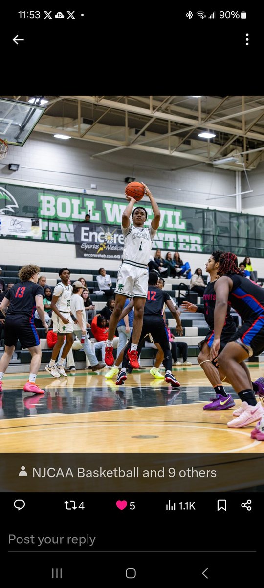 kfinch24's tweet photo. 🚨🚨4 yr coaches, here's your uncovered gem! @Julian_Finch1 is a good student athlete. A long 6'4" G/W who can rly shoot it (6th in conf 3pt @ 41%), guards other team's best off player &amp; can contribute immediately.  He'll be an asset to any program &amp; also has a Conf POTW honor. https://t.co/eJR2dsqSM3