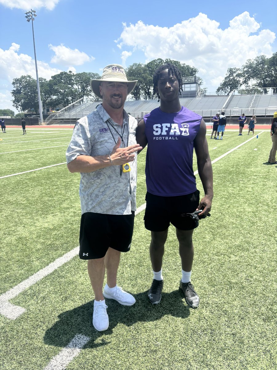 DAYOM1_A's tweet photo. Thank you @SFA_Football for having me out today I learned a lot from great coaches.

@Coach_RogersSFA 
@CoachWhitt_ 
@CoachCarthel 

#cbf #recruiting #work https://t.co/AVBOXKTgW3