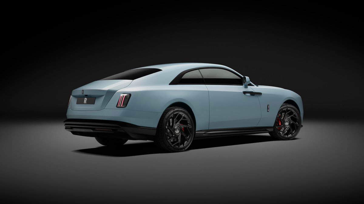 CarReviewExpert's tweet photo. Rolls-Royce has unveiled the Spectre Series II, a refreshed version of its all-electric luxury coupe.
• Over $500,000 starting price 
• 18% more range (now 307 EPA miles)
• Charging times reduced by up to 14% 
• 0-60mph: 4.1s
• 10–80% in 28 minutes on 195 kW DC fast charging https://t.co/UEgVLt6JzA