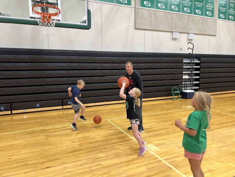 EVFalcons's tweet photo. Youth camp forms for basketball camp at Elkhorn Valley need to be turned in by 3:30 tomorrow, June 3rd, to ensure that you'll get a camp t-shirt. You can still get extra forms at the school office. https://t.co/XYFySrp29l