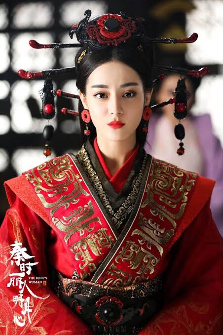 TheCinesthetic's tweet photo. Happy 34th Birthday to Dilraba Dilmurat! https://t.co/JPTPQHuE6e