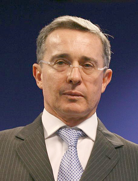 Alfauz19767861's tweet photo. What is happening in Colombia? Everything you need to know to understand the upcoming Colombian elections (Bonus: Uribe)
Why is Uribe the most important politician in recent Colombian history? https://t.co/8jvPTRjA1n