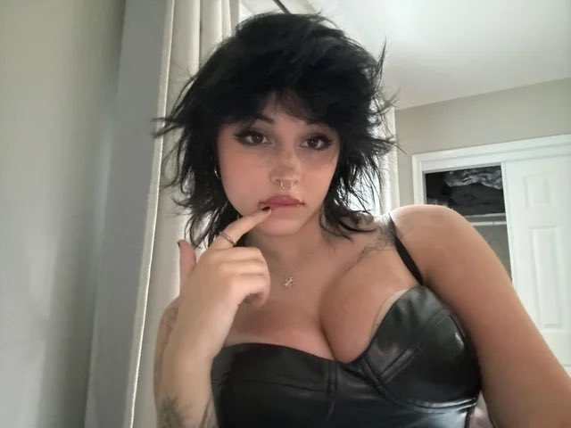 Mommy Jules tweet media
