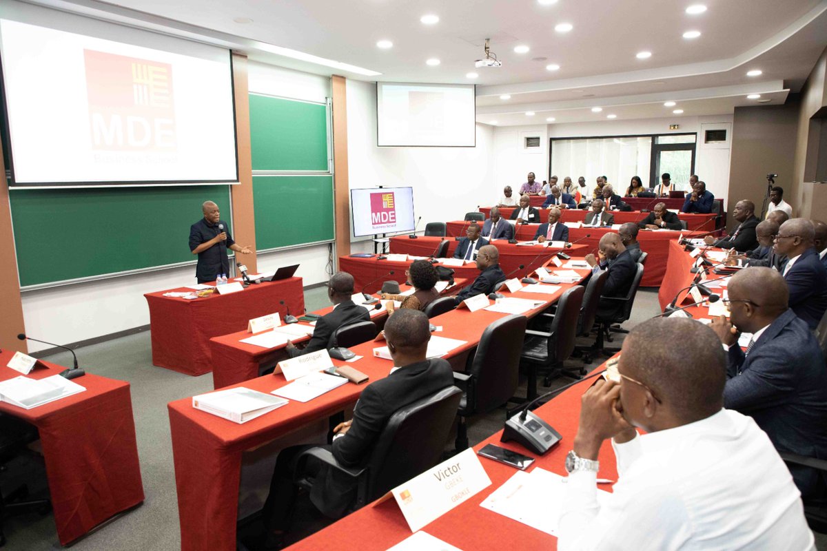 C2dEmploi's tweet photo. Du 1er au 4/6/2026 à MDE Abj, le #BCPEMPLOI organise une formation au profit des Directeurs Généraux d’Administration des Régions
Les participants renforceront leurs compétences en pilotage stratégique, gouvernance et supervision des projets mis en œuvre dans le cadre de la #MOD. https://t.co/s2dnq74IRU