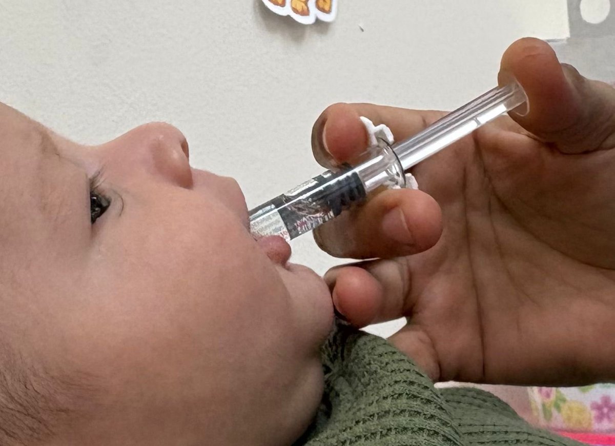 Salud_Guayas's tweet photo. 💉La vacuna protege el presente y el futuro de los niños de #MapasingueOeste. La #Hexavalente  protege a los bebés contra seis enfermedades tales como; difteria, tosferina, tétanos, hepatitis B, poliomielitis e influenza tipo B. Creando una comunidad saludable.
#ElNuevoEcuador https://t.co/0ZhcIOmq8M