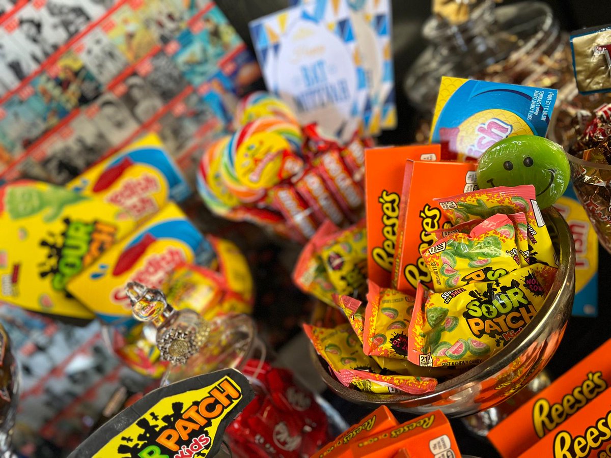 Sugarbuzzbuffet's tweet photo. Cheers to this amazing achievement and the exciting journey ahead!
#batmitzvah
#candy #love #Holidays #weddingreception #candybar #candytable #Miami #cottoncandy #desserttable #elegantparty #corporateevents #catering #corporateeventplanners #events #Mitzvah #desserts #candybuffet https://t.co/35CTDa7Pfe