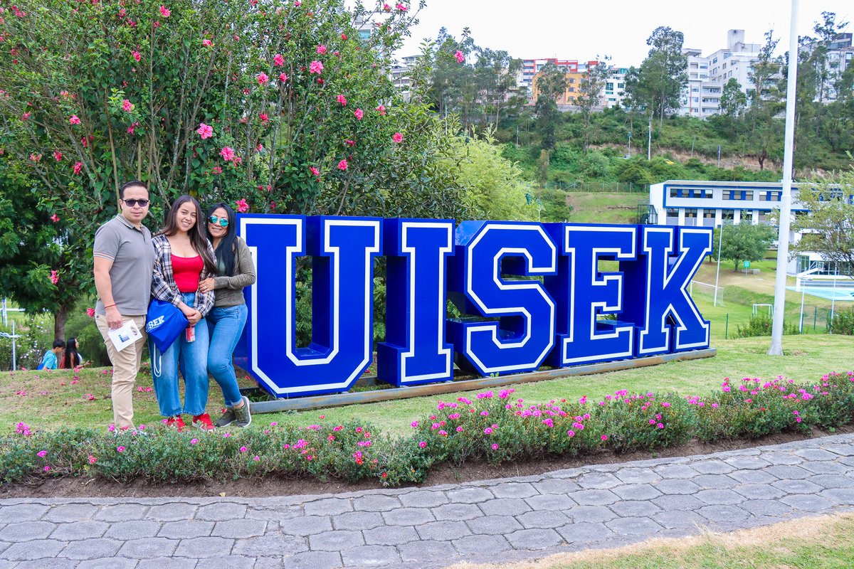 UISEK's tweet photo. Conectamos vocaciones, compartimos experiencias y mostramos todo lo que hace única a la #UISEK. Gracias a quienes participaron en nuestra Casa Abierta ¡Nos vemos pronto, en #ElMejorMomentoDeTuVida ! 🎓 https://t.co/cDagsR7sTr