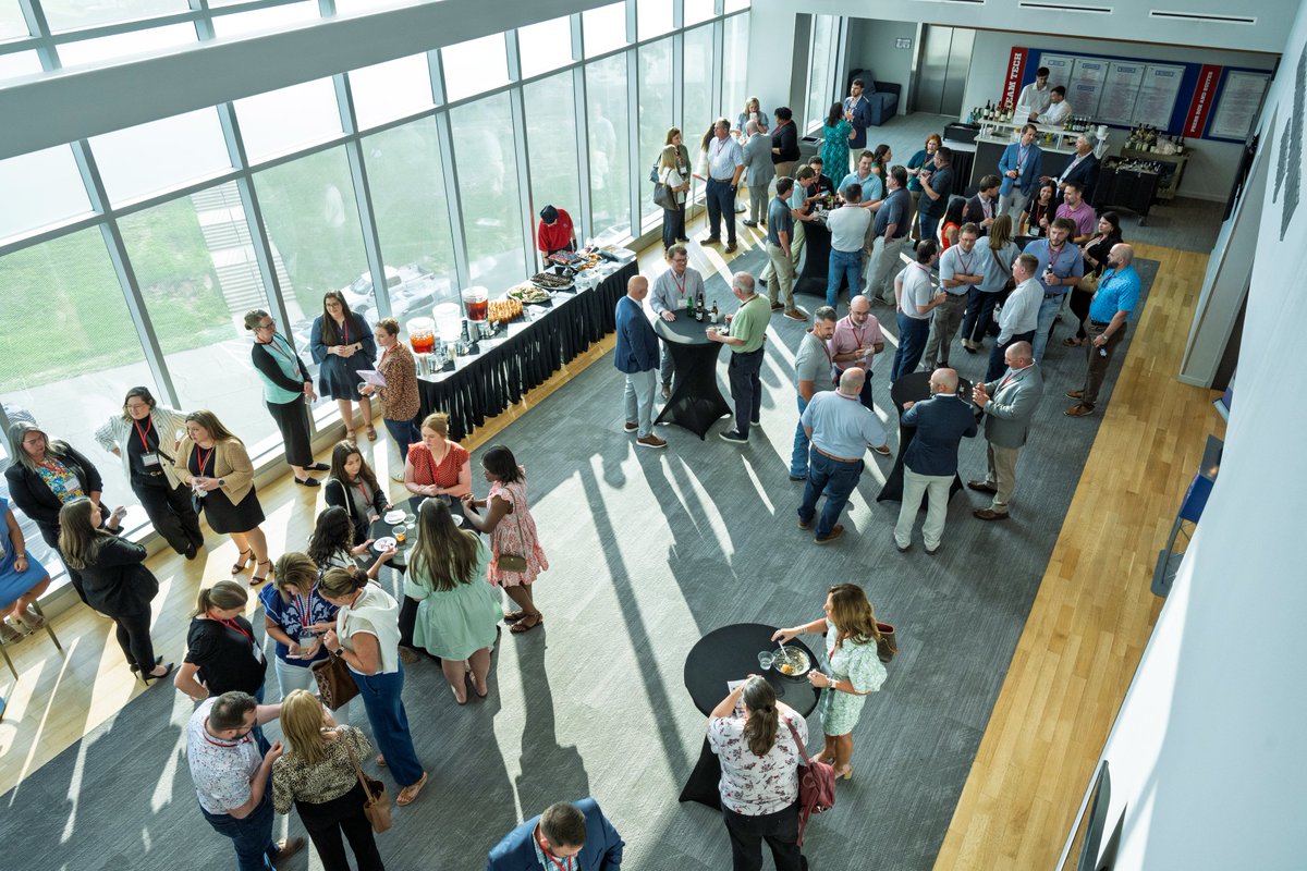 LATechBUSN's tweet photo. Our 5th year of the Louisiana Tech School of Banking, presented alongside @LABankers, is underway! 87 bankers are on campus to expand their knowledge base and skills. 

Thanks to b1BANK for hosting last night's reception and supporting the School as our presenting sponsor! https://t.co/7wo13VASDz