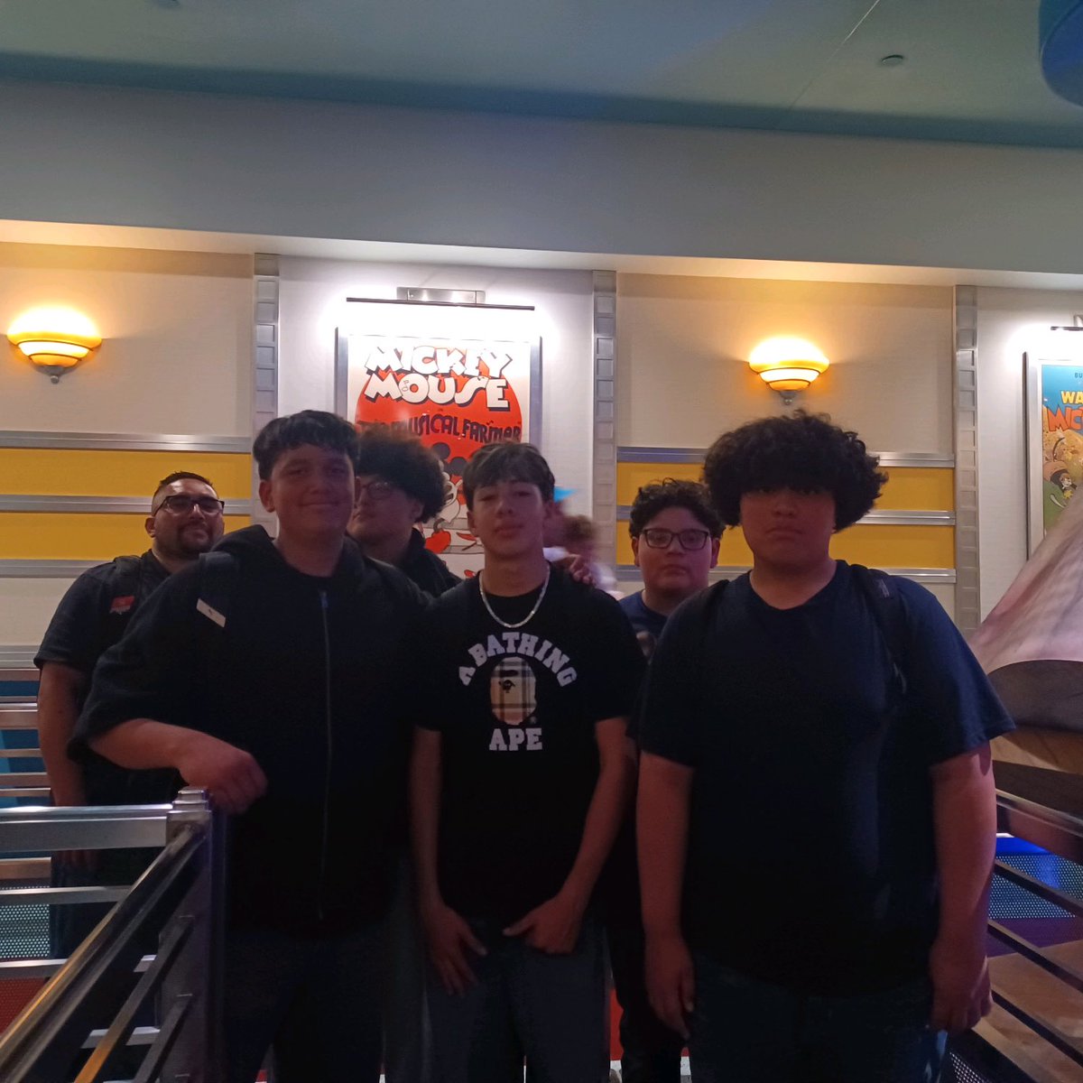 srdlcs's tweet photo. Celebrating our 8th graders! 🎉✨

🏰🎢 A magical day at Disneyland followed by a breakfast at iHop 🥞

Our 8th graders made memories 📸 and shared laughs 😎 as they celebrated this milestone 🎓🌟

From thrilling rides to pancakes with friends, these were days to remember! ❤️ https://t.co/tXDkzKnuPT
