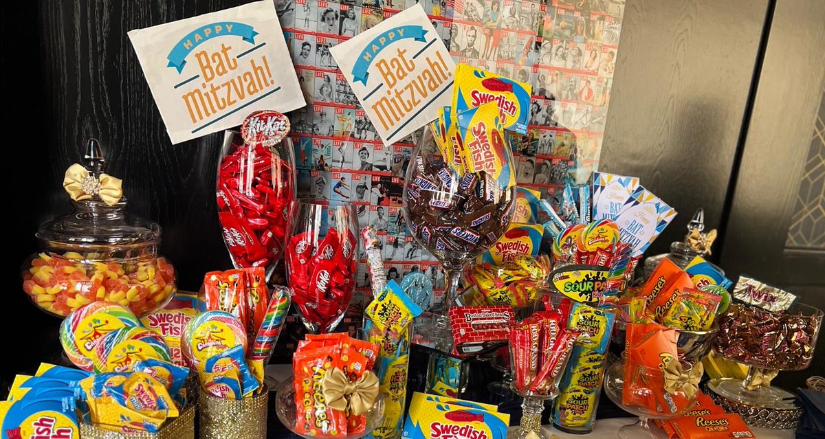 Sugarbuzzbuffet's tweet photo. Candy station filled with chocolate, sour candy, gummies, jumbo pops, and more!
#candy #love #Holidays #weddingreception #candybar #candytable #Miami #desserttable #kidsbirthday #partyideas #corporateevents #catering #corporateeventplanners #events #Mitzvah #desserts #candybuffet https://t.co/iZpTyxPFn8
