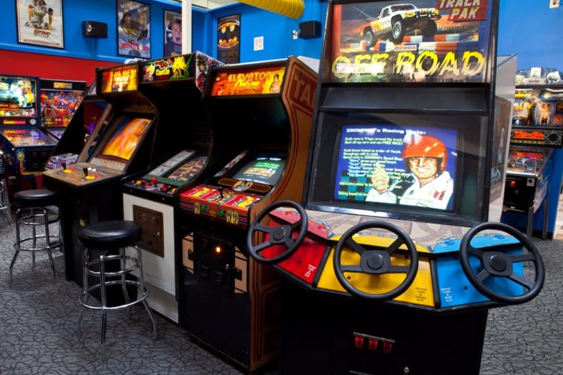 Vintage_Arcade's tweet photo. Starting Your Game Room? Vintage Arcade Superstore Has All The #ArcadeGames &amp; #Pinballs For You!! #arcadegames #gamerooms #RetroGaming #vintage #retro #giftideas #gamers #gaming #retrogames  #giftsforher #summer #FathersDay #fathersdaygifts #entertainment 818-246-2255 https://t.co/RvsOZDft5o