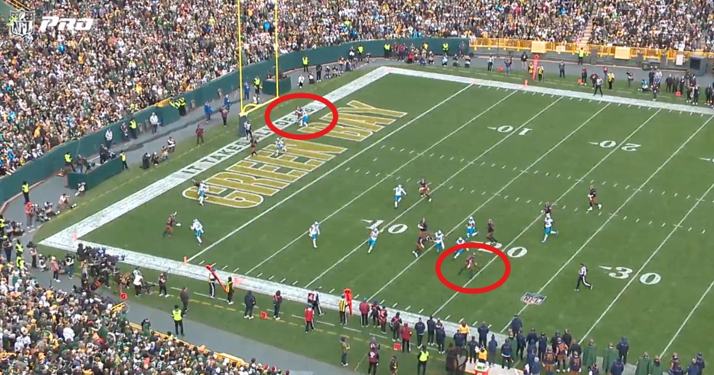 Ihartitz's tweet photo. Feel like Jordan Love gets a bit unfairly criticized on this one. 4th and 8. Had to make something happen. Threw a one-on-one jump ball at the last second, Doubs didn't go after it b/c he had already stepped out of bounds. Probably should've at least tried to play defense. https://t.co/2iOTegbGmH