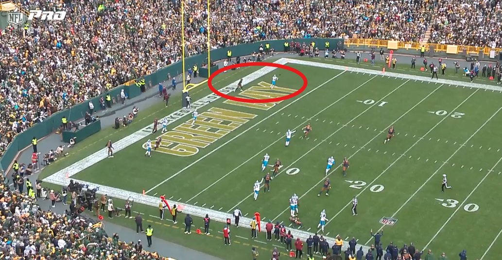 Ihartitz's tweet photo. Feel like Jordan Love gets a bit unfairly criticized on this one. 4th and 8. Had to make something happen. Threw a one-on-one jump ball at the last second, Doubs didn't go after it b/c he had already stepped out of bounds. Probably should've at least tried to play defense. https://t.co/2iOTegbGmH