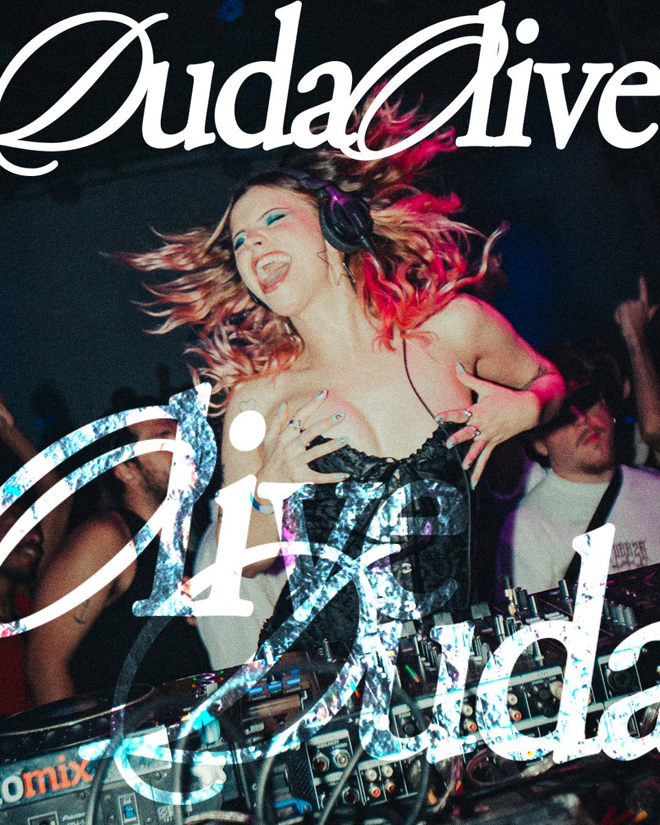 vvvenusss3's tweet photo. hi vvvenus, it’s your MOTHA! @dudaoliveee a nossa lora, residente, criadora do planeta e tb comemorando bdayyy juntinho da vvveny, ta in demais com aquele set babilônico que vocês já conhecem 💓✨ 

vem pro front, dia 20/6 a vvvenus comemora 3 anos de muito popalucious
🎂🪩🎈 https://t.co/Cbz1wIFzOe