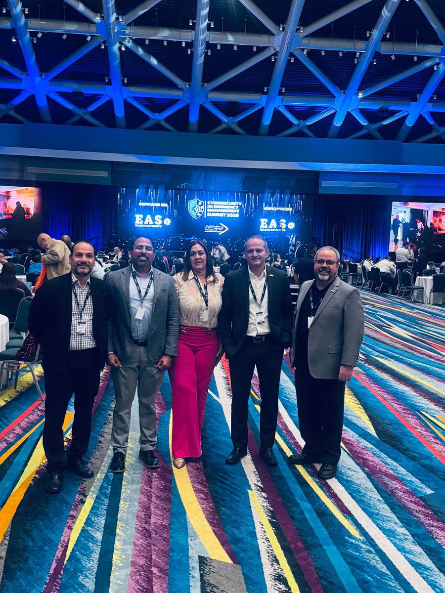 cfsepr's tweet photo. Personal de @CFSEPR de los departamentos de Sistemas de Información, PMO, Finanzas y Cumplimiento Corporativo participa en la Cumbre de Manejo de Emergencias y Cyberseguridad en el @prconvention. Continuamos promoviendo la innovación y la modernización de nuestros servicios. https://t.co/oZRJyFRvRc