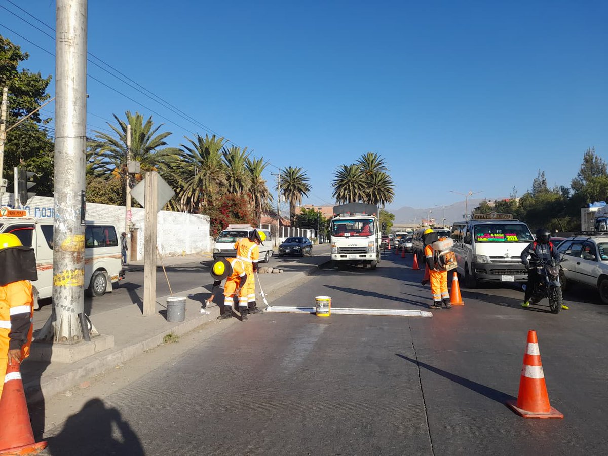 CarreterasBo's tweet photo. ABC REFUERZA LA SEGURIDAD VIAL EN EL TRAMO COCHABAMBA – COLCAPIRHUA

Lea la nota completa en el siguiente link ⤵️ 
https://t.co/tOFZyCAzqM

#SiempreBolivia
#ABCIntegrandoLaPatria https://t.co/hImP85oC9W