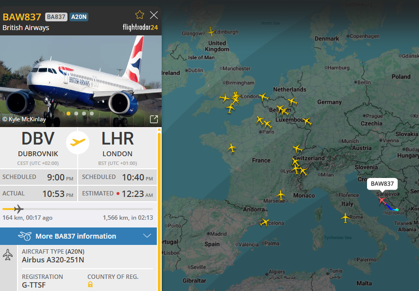 OnTheRoadToYou's tweet photo. Just over 20 BA short-haul flights on FR24 (now) and all of them are running late. https://t.co/XgKJ2X3zq3
