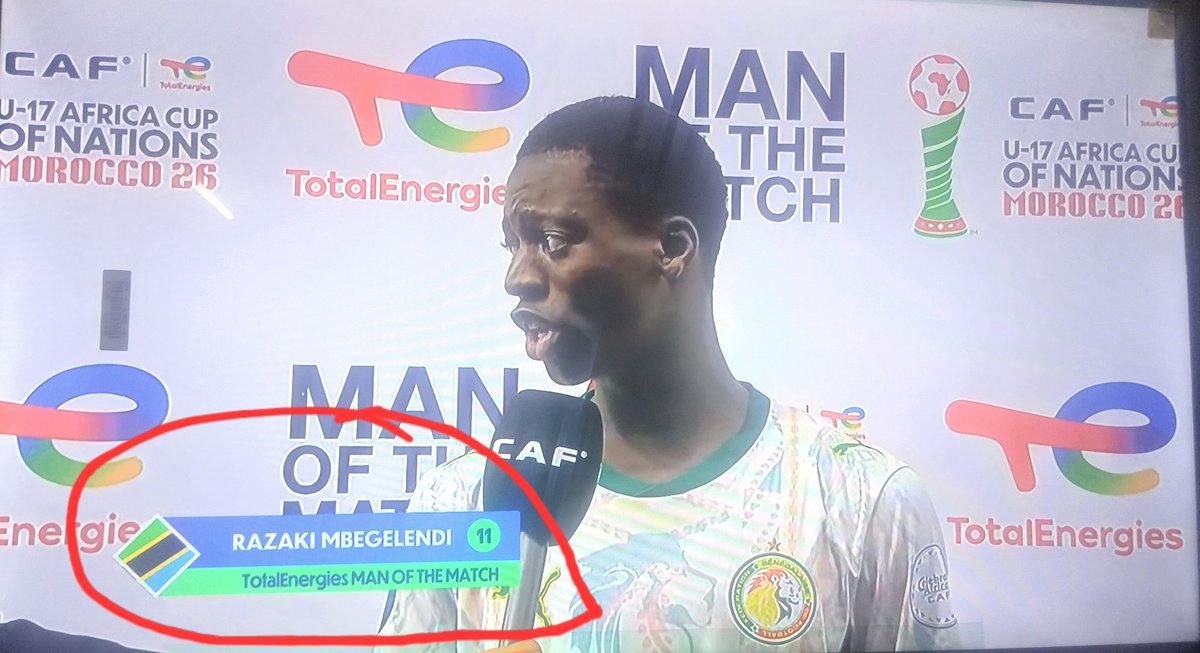 JackRthythm's tweet photo. Ni kwamba walisubiri nani mshindi kwenye penati ndo waamue nani Man of the match? au walichanganya na mechi iliyopita?😂 https://t.co/otS5fAjq5G