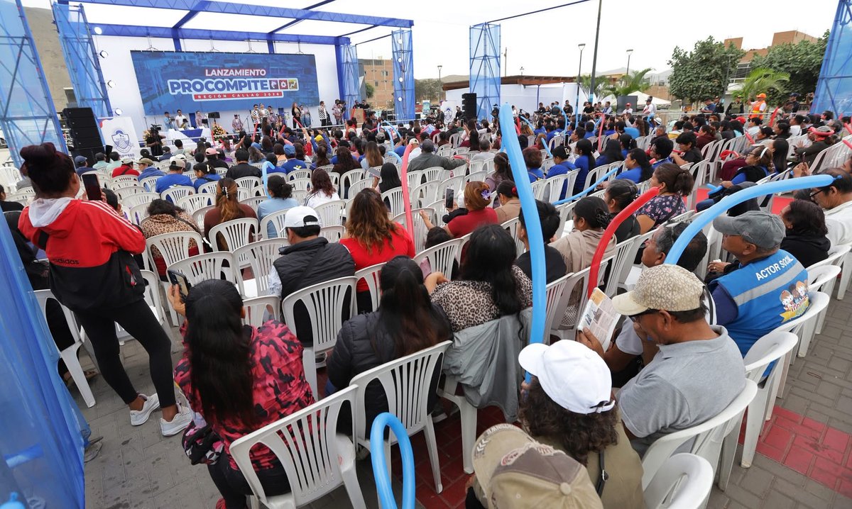 RegionCallaoPe's tweet photo. 💼💙 ¡𝐏𝐑𝐎𝐂𝐎𝐌𝐏𝐈𝐓𝐄 𝐑𝐄𝐆𝐈𝐎́𝐍 𝐂𝐀𝐋𝐋𝐀𝐎 𝟐𝟎𝟐𝟔 𝐘𝐀 𝐄𝐒 𝐔𝐍𝐀 𝐑𝐄𝐀𝐋𝐈𝐃𝐀𝐃❗🎉

🤝 El Gobierno Regional del Callao, bajo el liderazgo del Dr. Ciro Castillo Rojo Salas, realizó el lanzamiento oficial del Fondo Concursable PROCOMPITE Región Callao 2026. https://t.co/eRt3LiZsFE