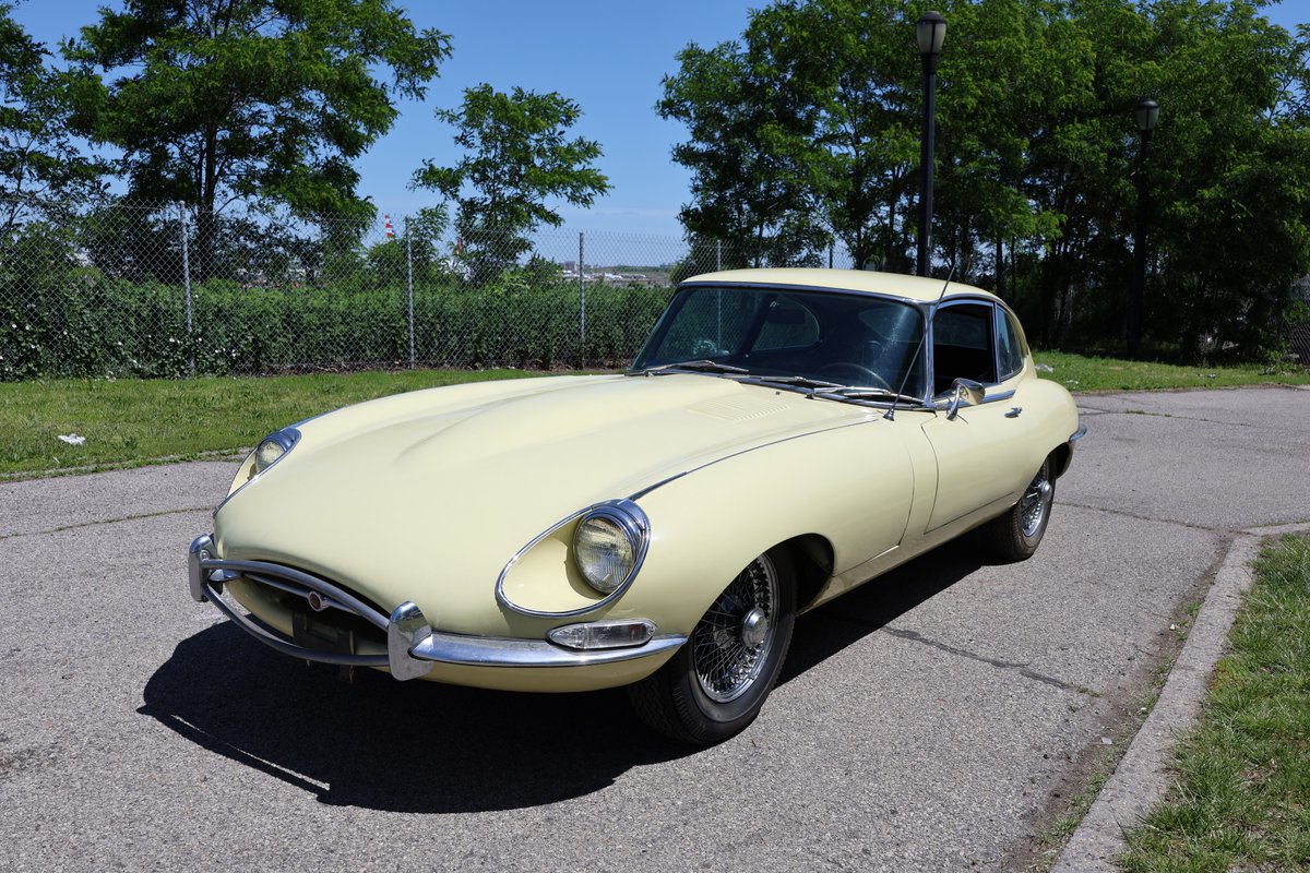 GullwingMotor's tweet photo. 1967 Aston Martin DB6 Matching Numbers - Rare Restoration Opportunity https://t.co/w5LfvMJTJd