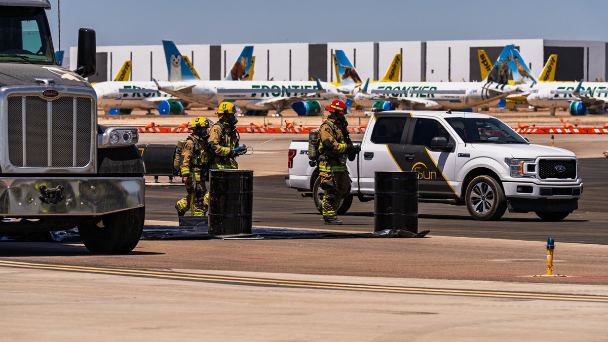 goodyearfire's tweet photo. HM188, Engine 184, and BC182 responded to a reported gas leak investigation at the Goodyear Airport.

Crews assessed the scene, investigated potential hazards, and confirmed there were no active emergency conditions.

Every report deserves a response. https://t.co/NKCWBqWyDt