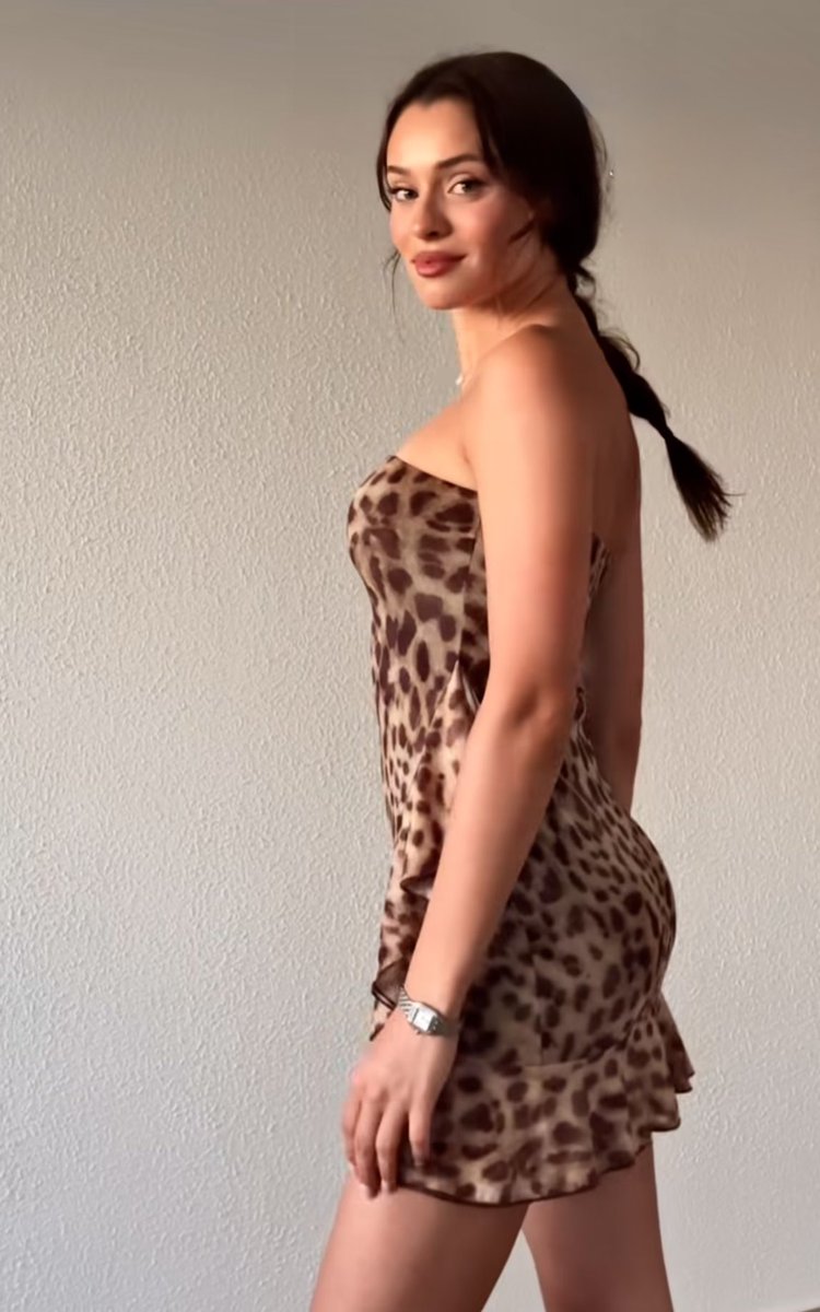 makrambles's tweet photo. Daniela Melchior looking pretty as ever in newly shared photos. https://t.co/4TKZcPNOsi