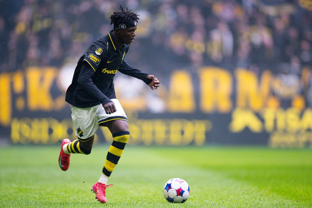 Plettigoal's tweet photo. 🚨🆕 Brighton have reached a verbal agreement with Zadok Yohanna. The 18 y/o talented winger is one of their priority targets. Many clubs closely monitoring the situation. 

Negotiations with AIK are ongoing. RB Leipzig are currently out of the race as the deal is considered too expensive. 

@SkySportDE 🇳🇬