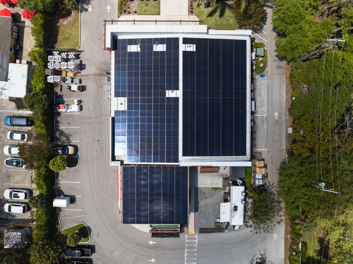 SolarTechElec1's tweet photo. ⚡ What if your roof could help power your business?

Ankrolab Brewing Company in Naples, Florida invested in a 122.08kW commercial solar system designed to offset 73% of its energy consumption and significantly reduce operating costs.

☀️ 122.08kW Solar System
⚡ 73% Energy Offset
💰 Electric Bill: $3,900 → $1,050
🏷️ 40% Tax Credit Received
As utility costs continue to rise, more Florida businesses are turning to solar to gain greater control over their energy future.
#CommercialSolar #NaplesFL #SolarEnergy #FloridaBusiness #SolarTechEle