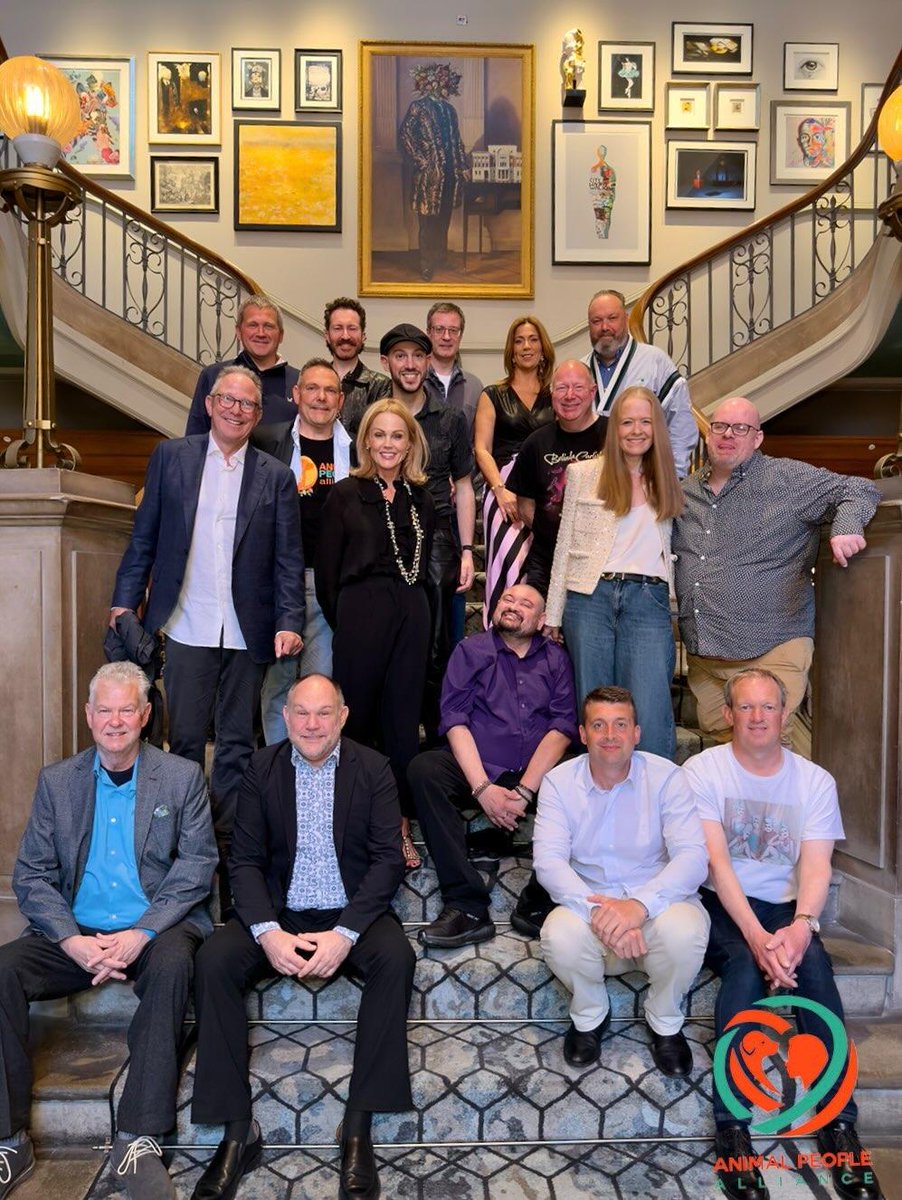 belindacarlisle's tweet photo. Tonight’s Animal People Alliance Fundraisers Dinner for previous APA donors raised $22,500, held at The Dixon in London.  Thank you to all that donated and participated. ♥️
@TheDixonLondon https://t.co/uhZQ4M16hK