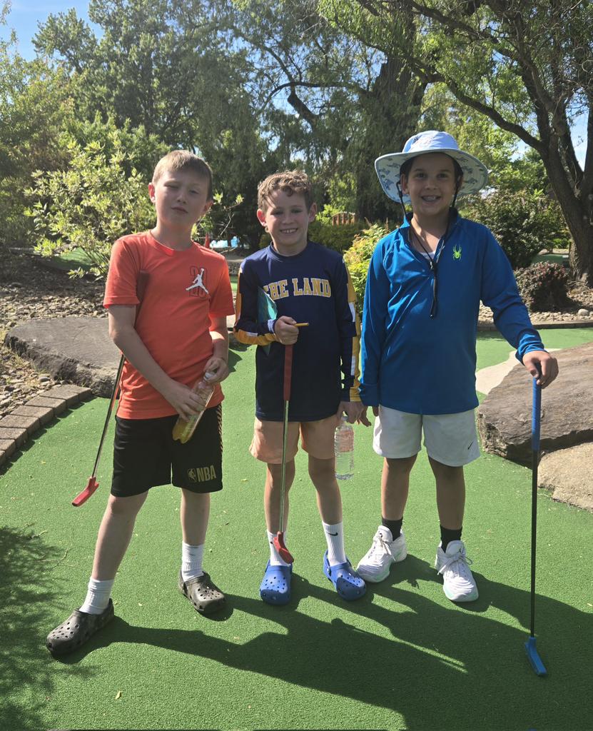 KESMolchen's tweet photo. 3rd grade Mathletes were ENGAGED  in playing putt-putt to celebrate their extra hard work the last trimester.  THANK YOU, Emily @ Chip's Clubhouse for donating free game coupons!!!  That's so NOBLE. https://t.co/z1pEWeuuDO