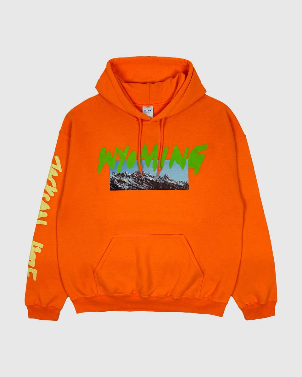 parisaintshop's tweet photo. Ye wearing the Wyoming Hoodie in Orange. (2018) https://t.co/ArsDhSCkzr