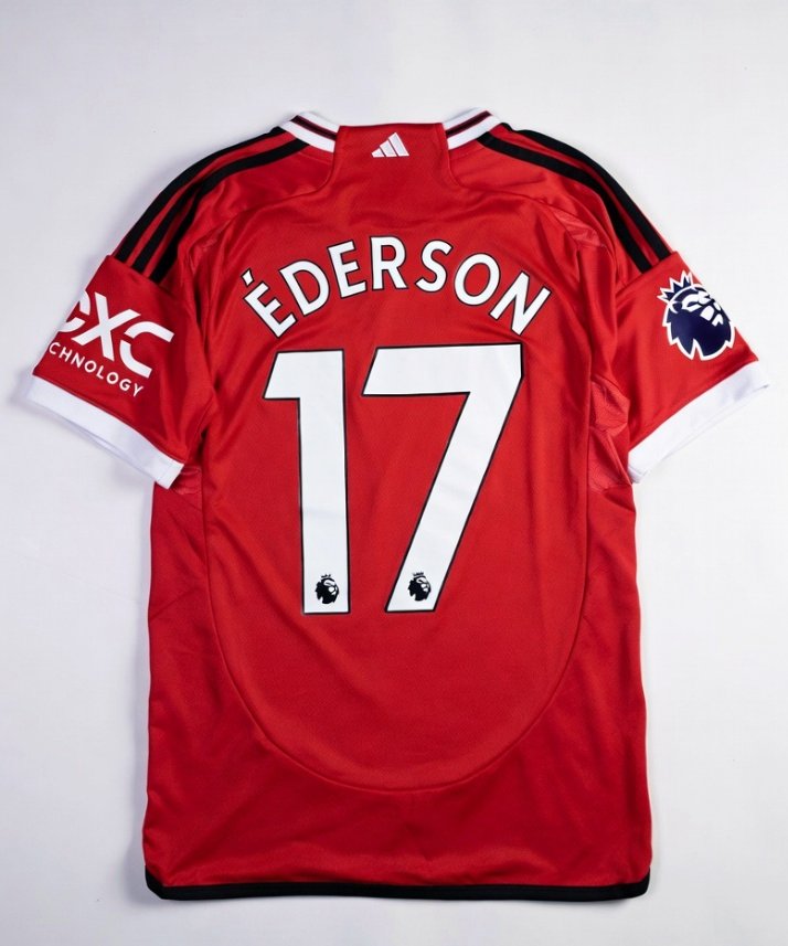 modity249's tweet photo. 🚨 HERE WE GO! Manchester United have reached an agreement to sign Brazilian midfielder Éderson from Atalanta for €45m package.🇧🇷
First signing of the Michael Carrick era done! 
What Number will he wear? 🔴
#MUFC #Ederson https://t.co/Owqhttj7T0