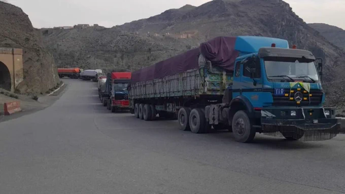 Afghan Trade Plummets By Over One Billion Dollars Amid Crises