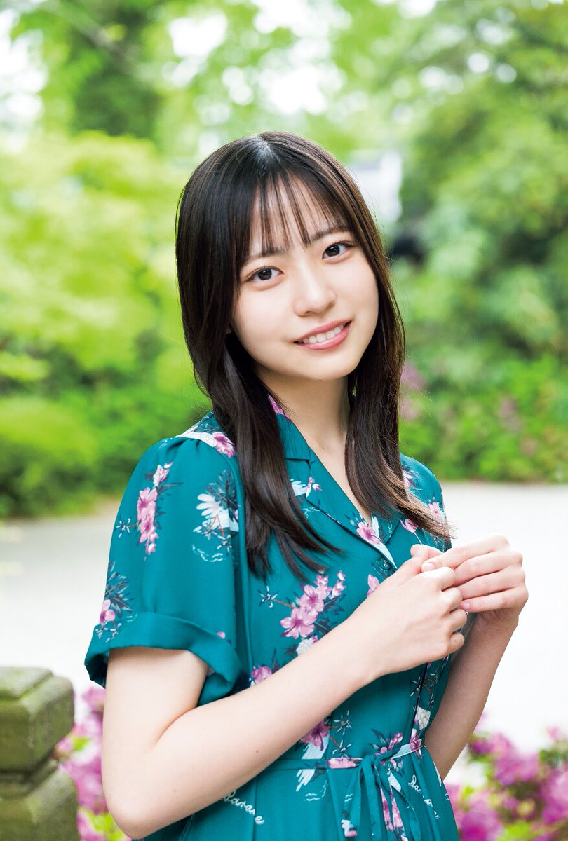 natalie_mu's tweet photo. 日向坂46正源司陽子が「週刊少年サンデー」表紙に登場、初夏の調布を一緒にデート
https://t.co/OvRQEhfMdd

#日向坂46 #正源司陽子 https://t.co/QiSHfTiLey
