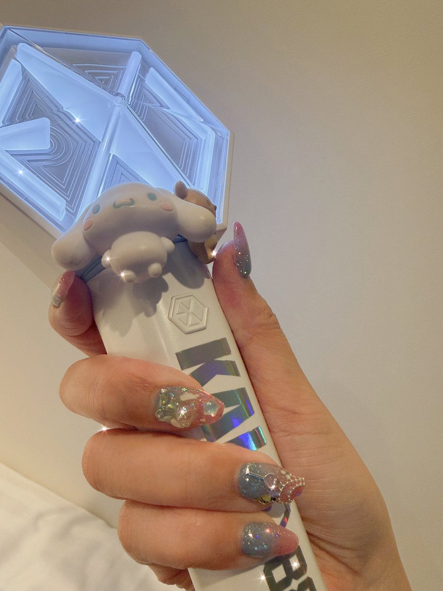 junjunatsu's tweet photo. ネイルえくそにあわせて🐻にクラウンをのせて🔑もつけてかいちゃん要素を入れてもらった〜ガチャガチャだけどおきにいり🥰
🐻に🪽ついてるとこもAngelぽくてよき🥰 https://t.co/7WP3owIWtO