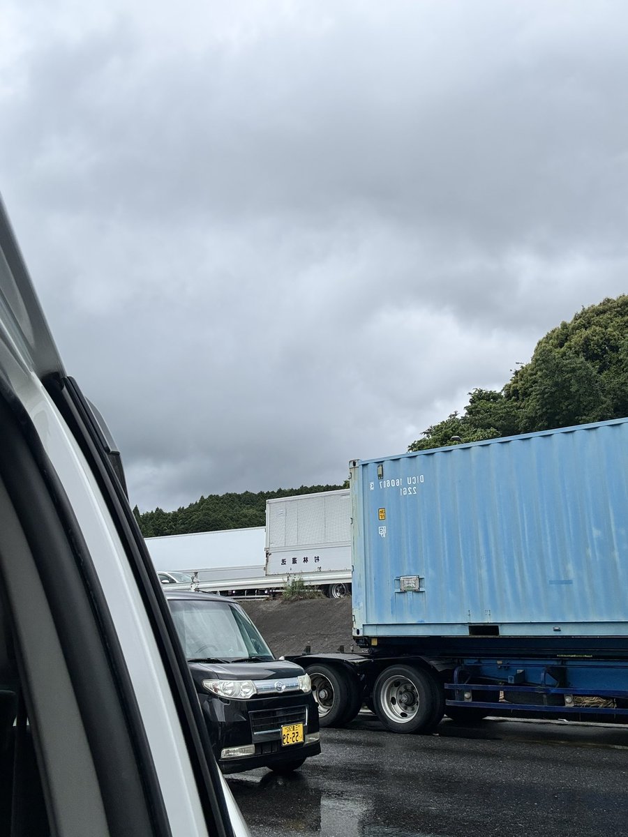 MODCT9's tweet photo. 伊賀〜関が通行止め。
解除見越してたけどまだ止まってる💦 https://t.co/ZpQHuVB2PS