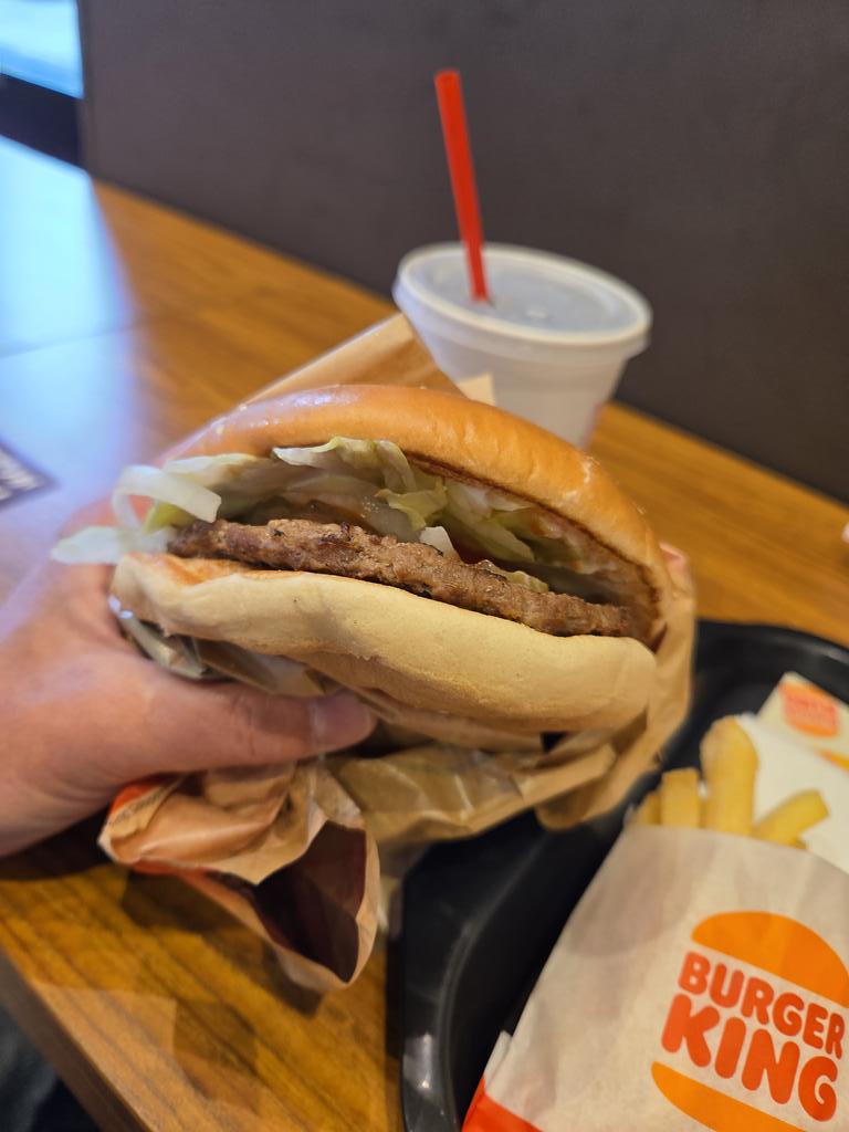 rollinghide's tweet photo. 在宅勤務にはバーキン https://t.co/65XdkXYWvy