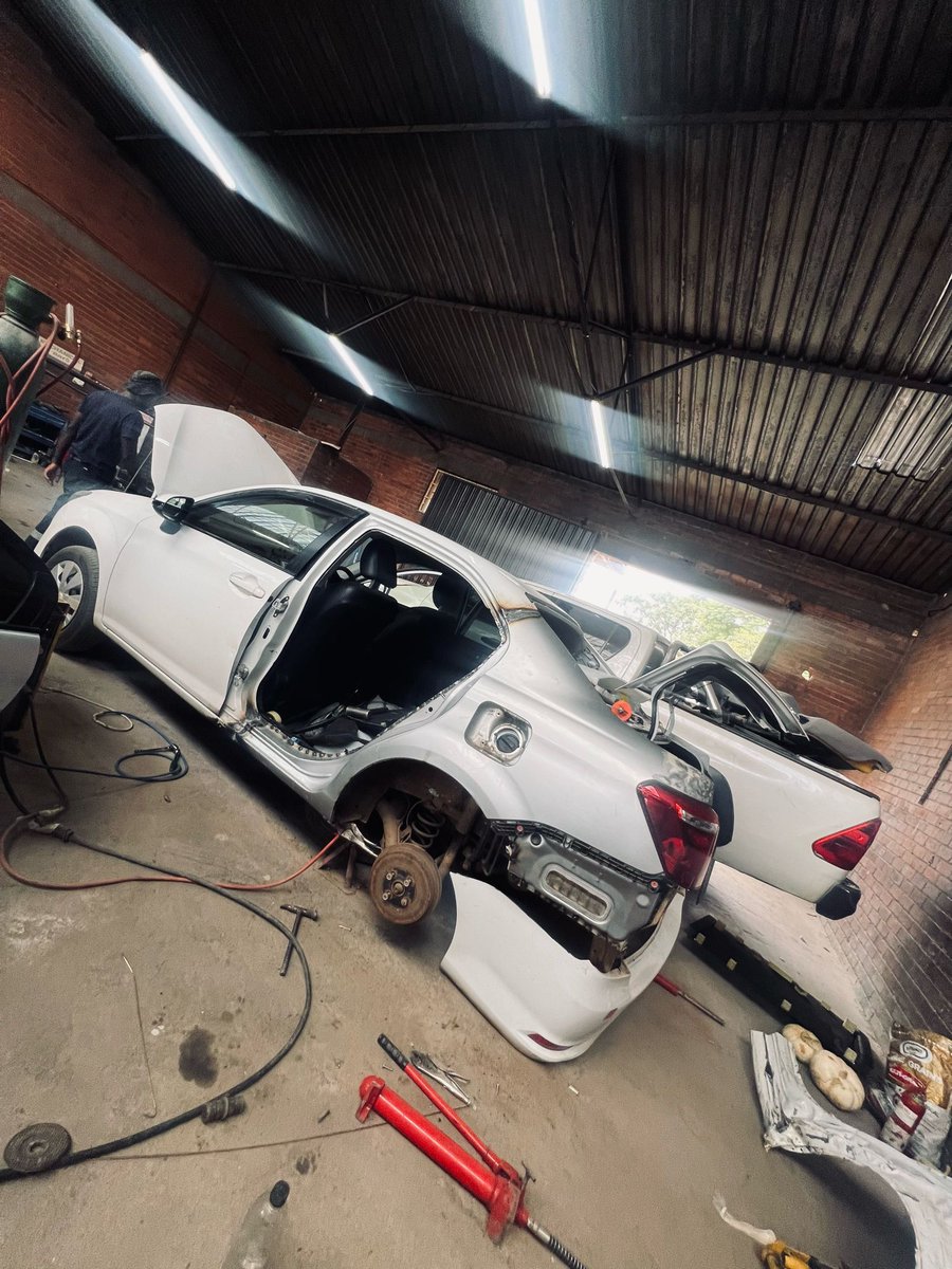 accelary's tweet photo. Complete body repair solutions backed by skilled workmanship and professional care 📌 

Call us today for a free quotation: 0788000111
📍: 3 Hunter rd,New Ardbennie 
📧: sales@accelary.co.zw 

#accidentrepairs #accelarymotors https://t.co/Ox0H2ujfMo