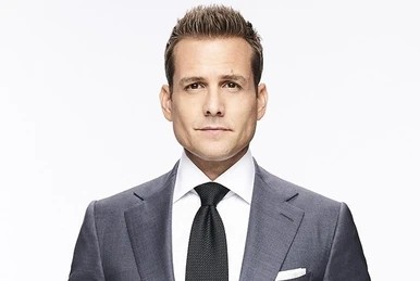 footycinephile's tweet photo. Balik ke dasi:

"Tapi Windsor kan keliatan lebih perfect" dan itulah alasan kenapa orang2 menswear jarang ada yang suka sama knot Windsor.

Menurut gw, dasi tuh harusnya bersifat komplimenter alias bukan stealing the show.

Contoh liat 2 foto ini:

https://t.co/sidoGBTKrF https://t.co/cfUqCQL5e0