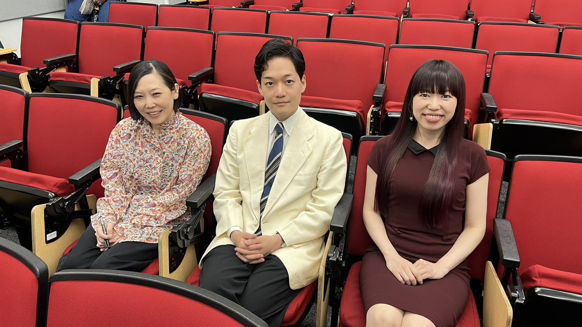 debaoki's tweet photo. Thanks for coming out to see mangaka @AkinoKondoh @old_schooooool @_to_ti manga editor @_emilioemily_ &amp; translator @mangaberg tonight at our @MINT_MANGA in NYC event at @SVA_News ! https://t.co/ZK9oXvR8f9