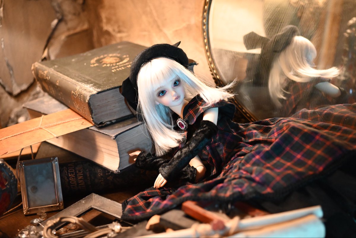 sorosoronete2's tweet photo. 先月の続きを…。

#リュミエールドール撮影会
#3人の魔女 
#うちのこかわいい
#SD13 https://t.co/rOzLI8tvCY