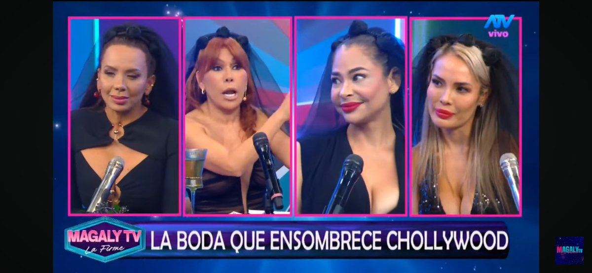 cuidado_obra's tweet photo. OMG! Las ex’s de Christian Domínguez se juntaron para reaccionar a su boda con la Tarazona y están de negro! 😂😂😂 #MagalyTVLaFirme https://t.co/NPpbSwcgBU