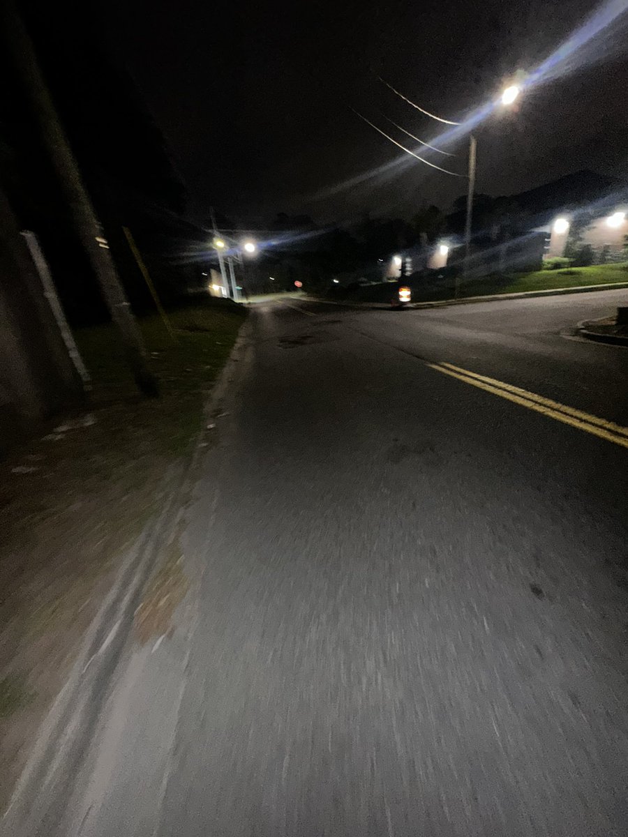 kill334948's tweet photo. 912 who wanna smoke and chill  and whatever happens next just happens dm open https://t.co/lh0YgbKlOv