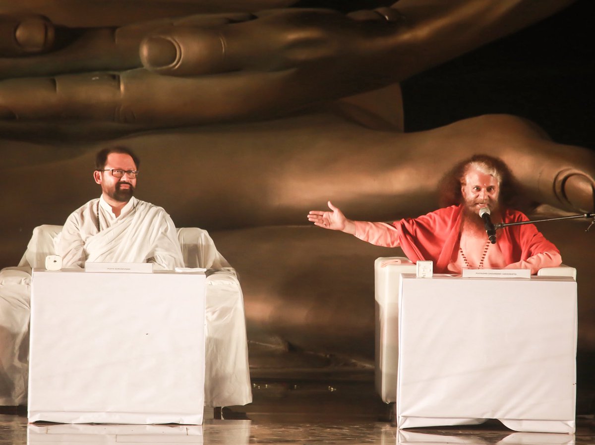 SRMDharampur's tweet photo. Pujya Gurudevshri Rakeshji extends heartfelt greetings to Pujya Swami Chidanand Saraswatiji on his birth anniversary today. @PujyaSwamiji

Through your unwavering dedication to humanity, interfaith harmony and selfless service, you have guided people across the world to embrace unity, compassion and a higher purpose in life. Deeply committed to the welfare of all, you continue to lead numerous initiatives that bring care, hope and positive change to society. May your continued efforts bring inspiration and upliftment to many more lives. @ParmarthNiketan