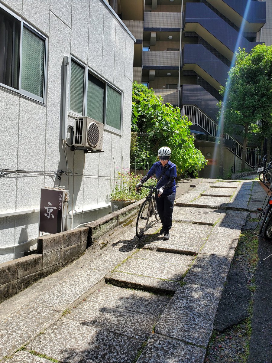 cyclecirclet_zw's tweet photo. 5月の都内散策ライドをしました!!!(3/3) #ゆるポタ #サイクリング #策の池 #新宿love #七号通り公園トイレ https://t.co/WaMd2Y7izM