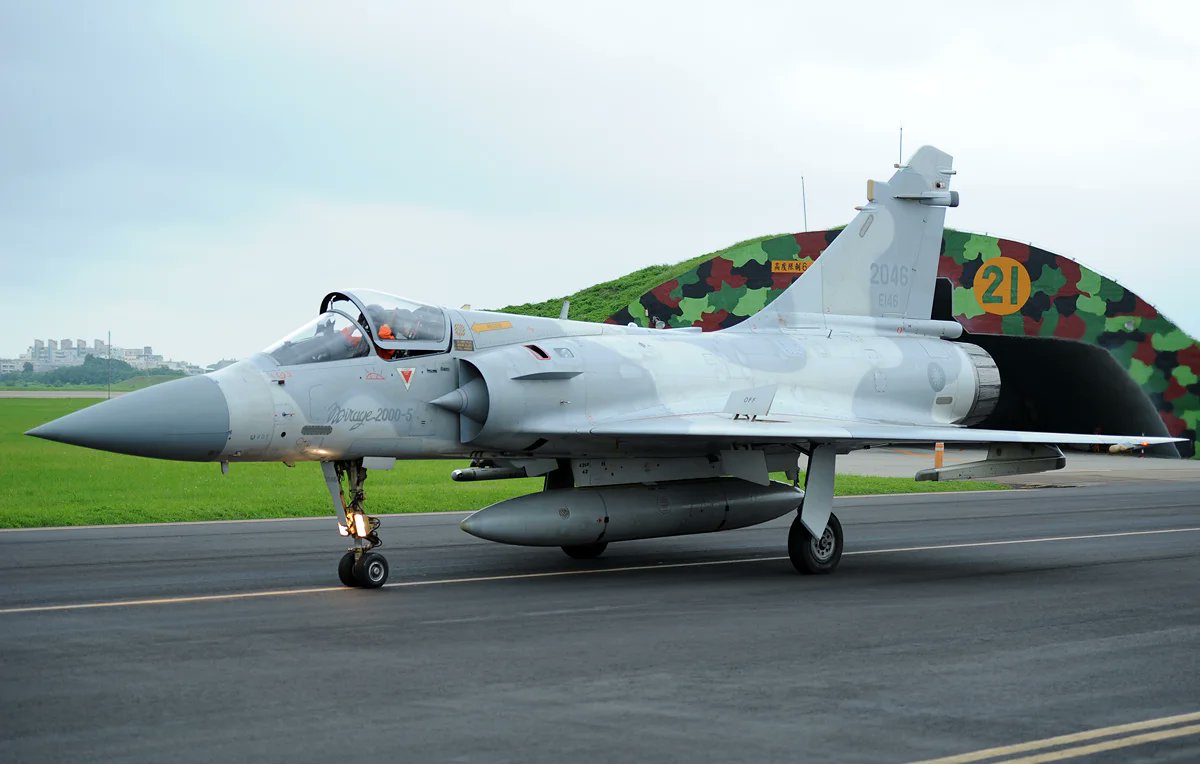 Defence_Index's tweet photo. 🇹🇼🇫🇷NEW: Taiwan’s Air Force has signed a 5 year, $29M deal with Dassault Aviation for avionics maintenance support for its Mirage 2000 fighter fleet.

The agreement ensures continued technical support for Taiwan’s 53 Mirage 2000-5Di/Ei jets, helping maintain operational readiness.

Source: Liberty Times