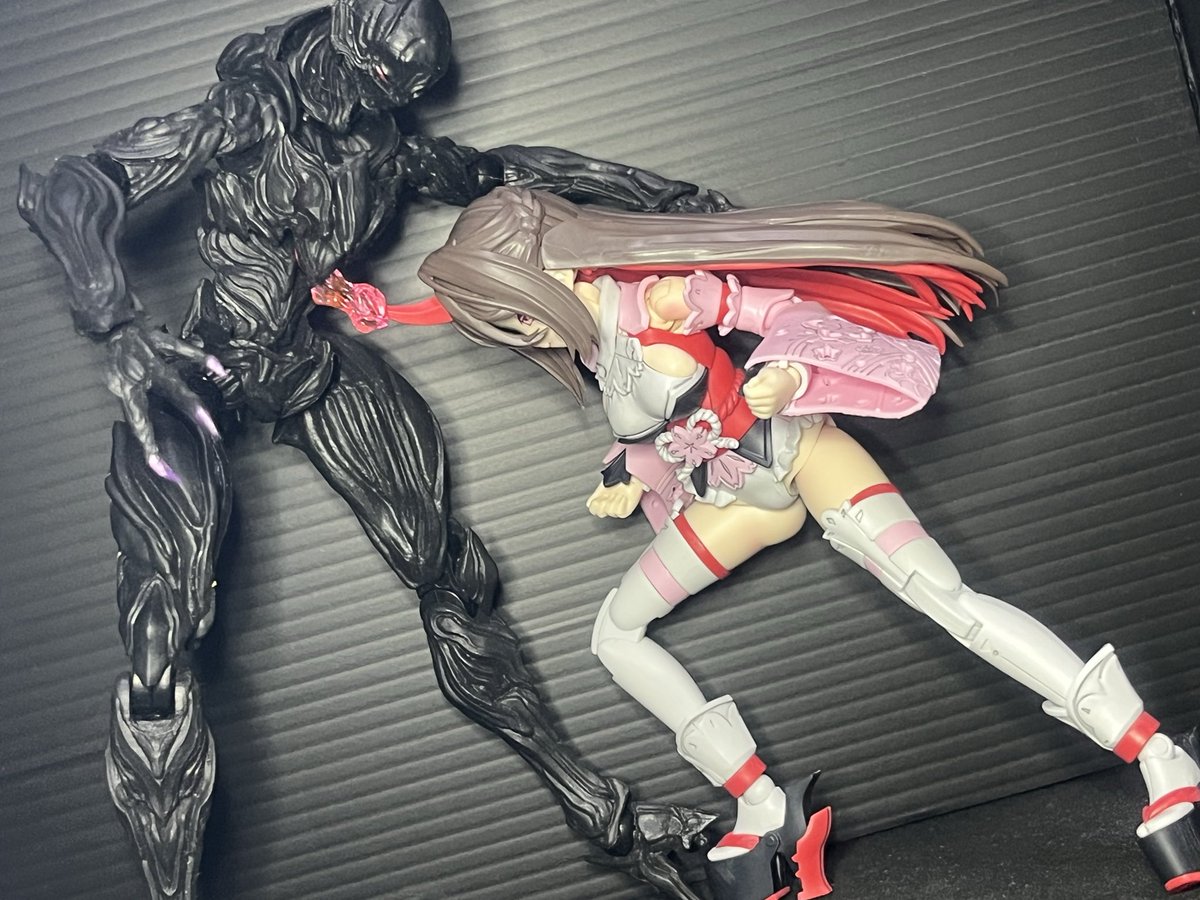ジオラマブレイカー AKG卓の一部を有償でお譲り下さるディーラー様が