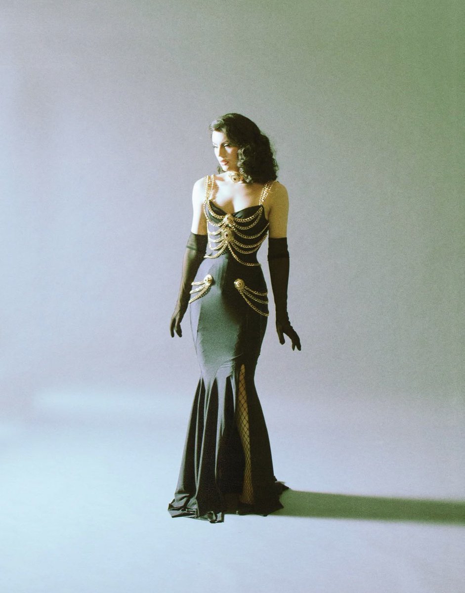 Drag_Crave's tweet photo. Juriji Der Klee looks exquisite in newly released photos in Paris, France from 2022. https://t.co/0BX3Zkqsqb